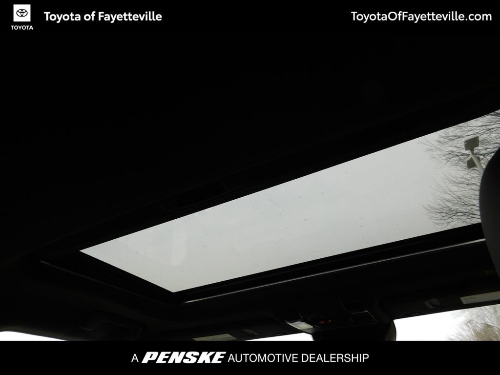 Used 2025 Lexus GX 550 image 4