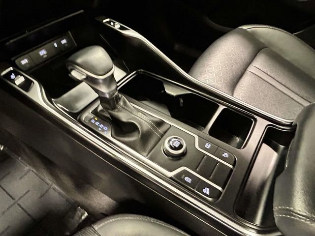 Used 2023 Kia Sorento S w/ Panoramic Sunroof Package FWD image 17