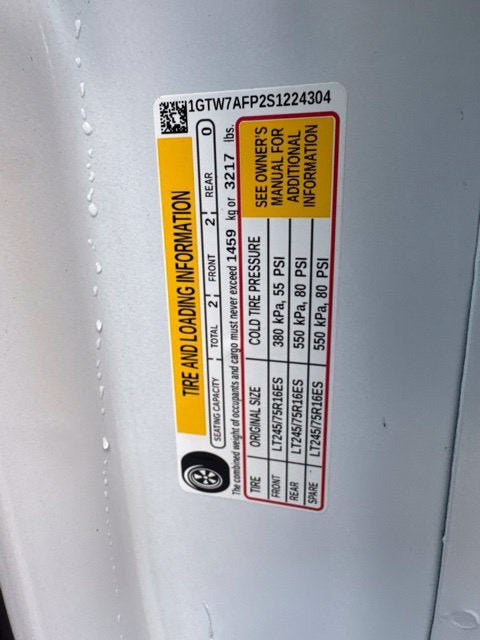 Used 2025 GMC Savana 2500 w/ Driver Convenience Package RWD image 33