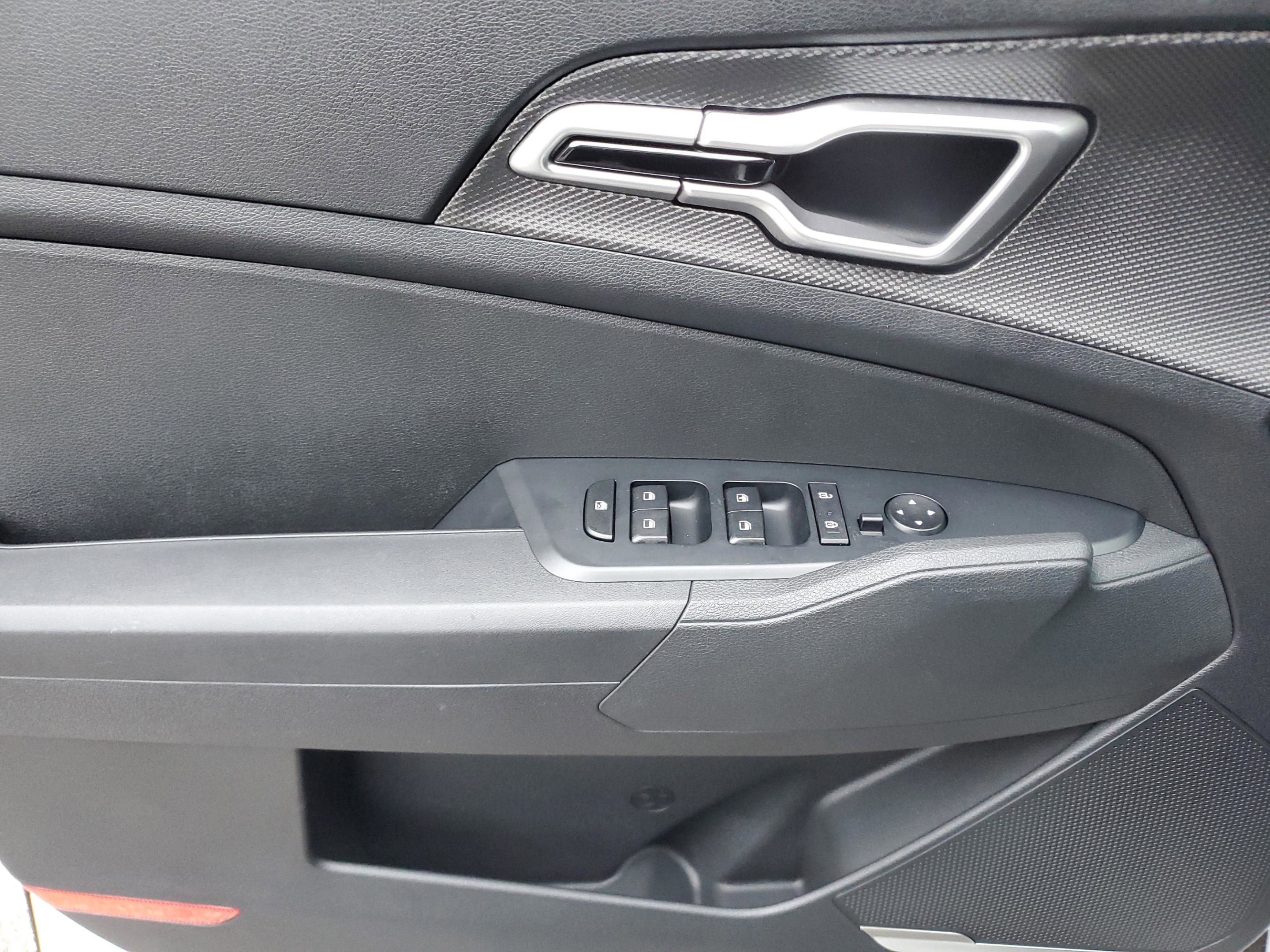 Certified 2025 Kia Sportage LX image 17