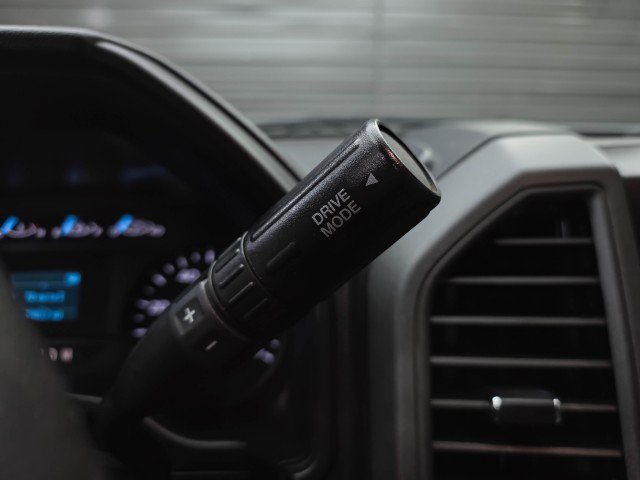 Used 2021 Ford F550 Luxury RWD image 24