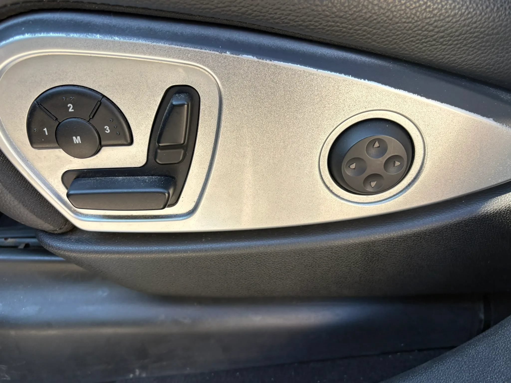 Used 2012 Mercedes-Benz GL 450 4MATIC image 9