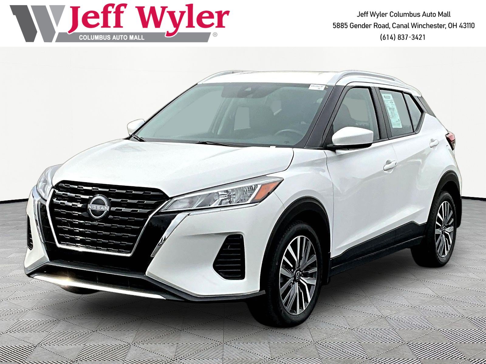 Used 2024 Nissan Kicks SV