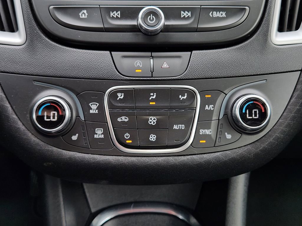 Used 2023 Chevrolet Malibu LT image 21