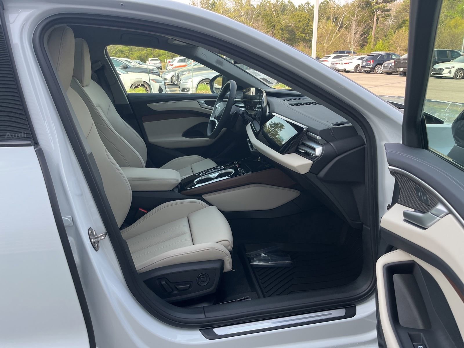 New 2026 Audi A6 Premium Plus image 37