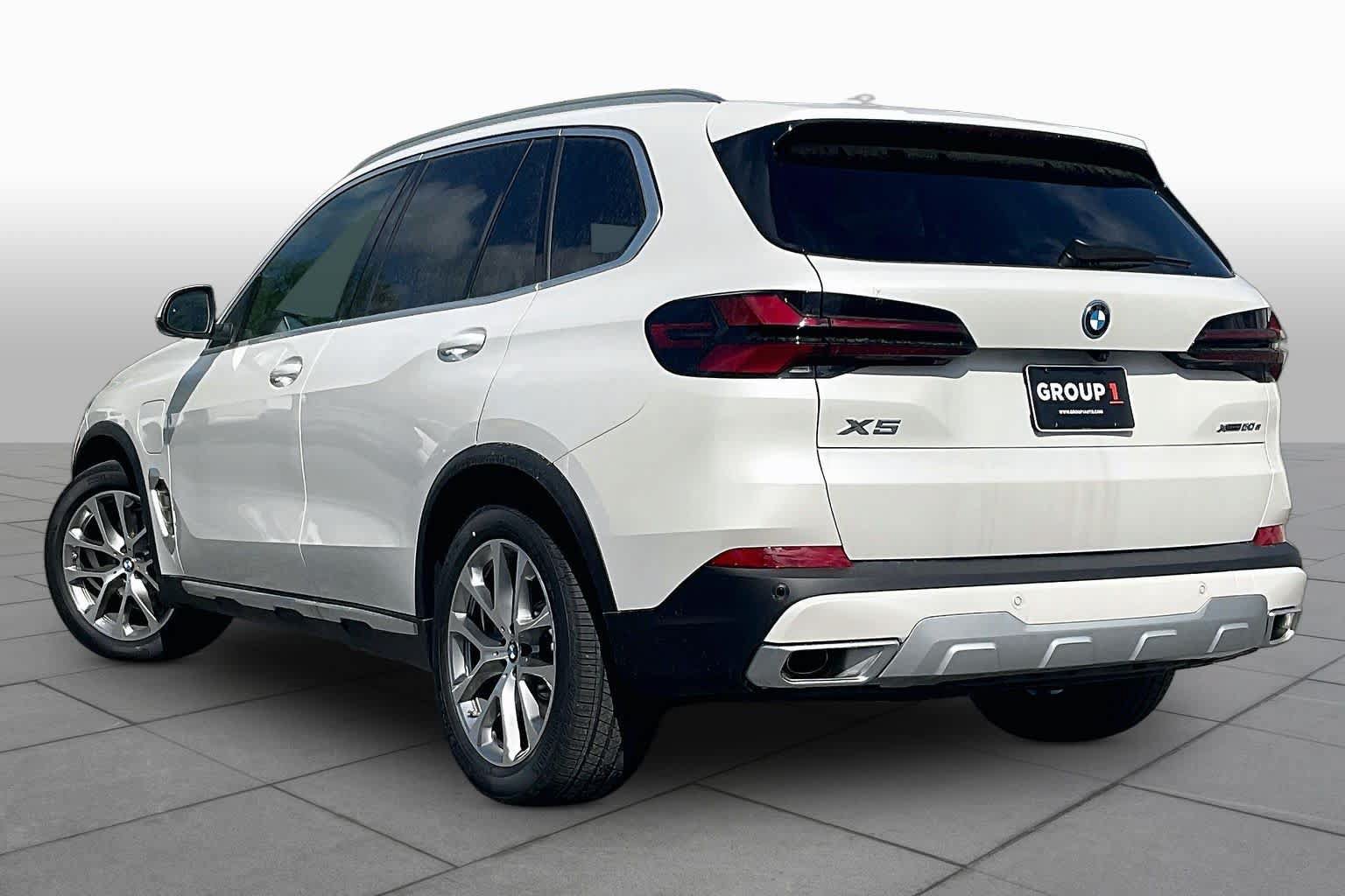 Used 2026 BMW X5 xDrive50e w/ Premium Package AWD/4WD image 12