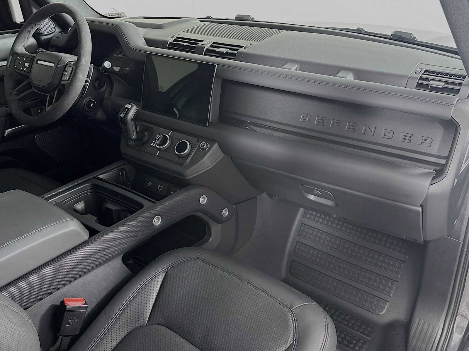 Used 2024 Land Rover Defender 90 Carpathian Edition image 29