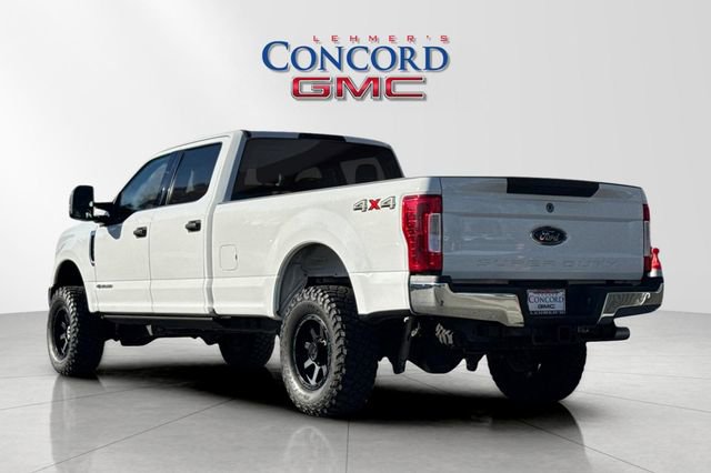 Used 2017 Ford F350 XLT image 6