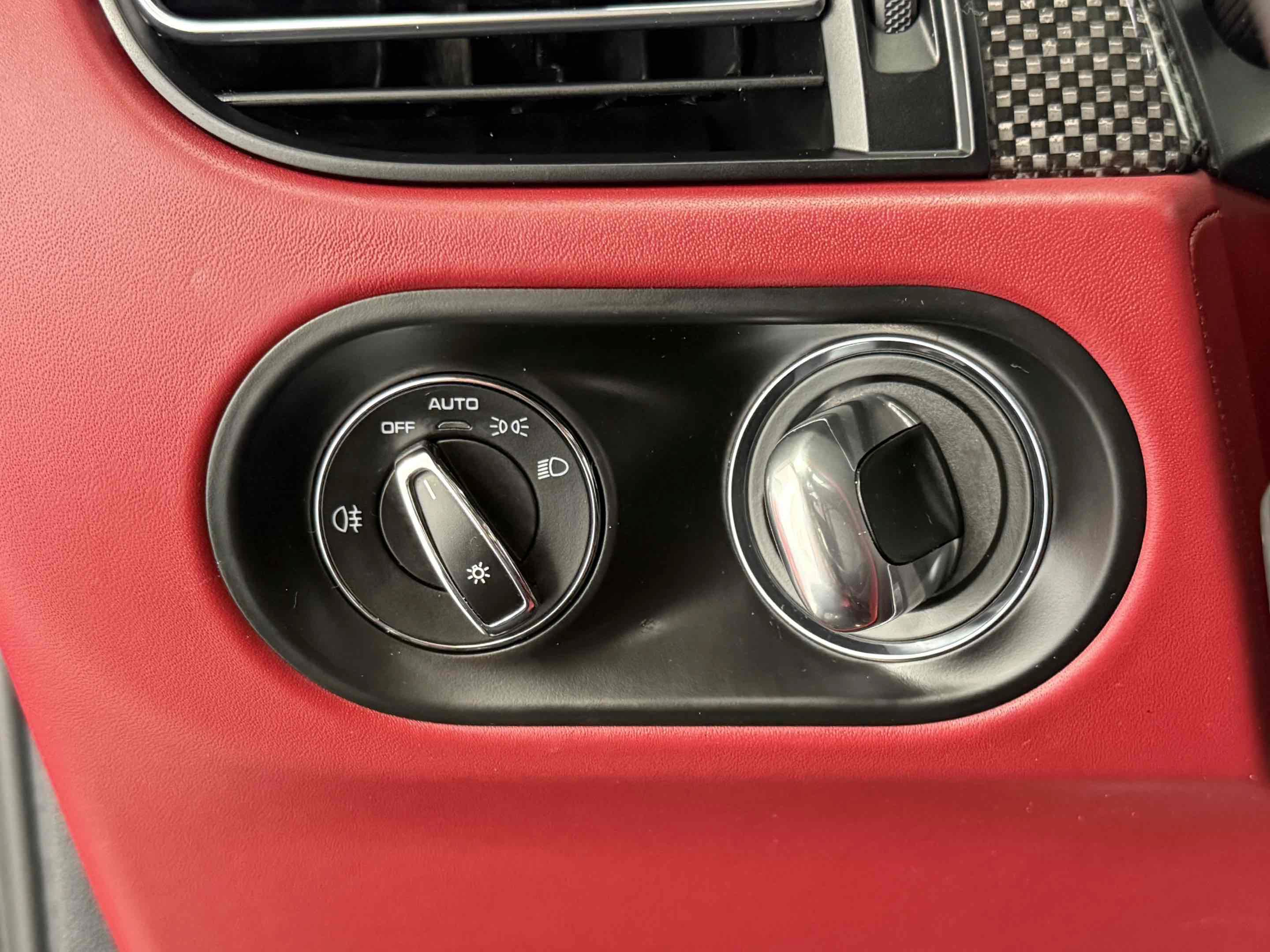 Used 2023 Porsche Macan GTS AWD/4WD image 25
