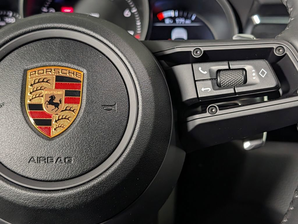 New 2026 Porsche Macan image 38