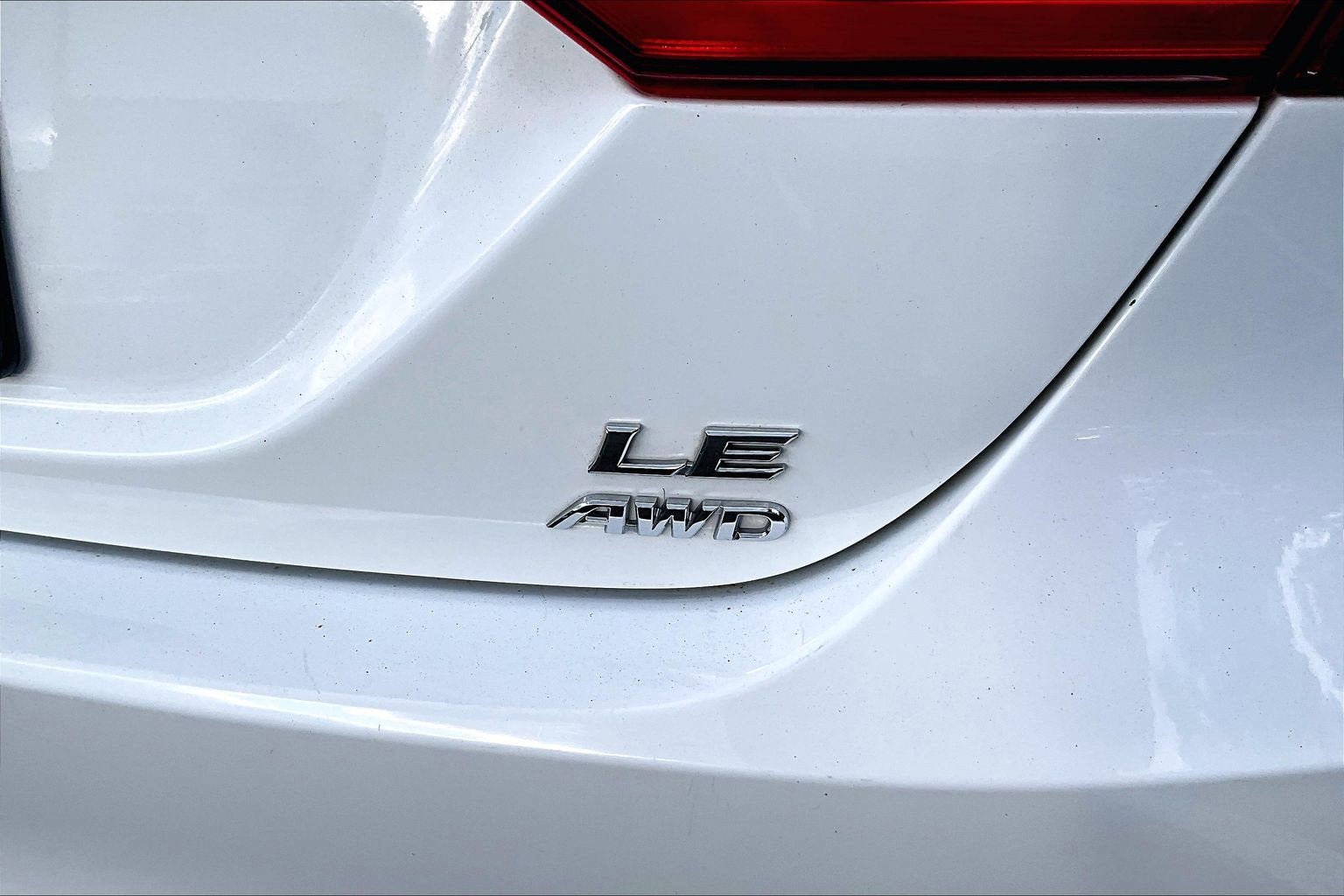 Used 2022 Toyota Camry LE AWD/4WD image 8