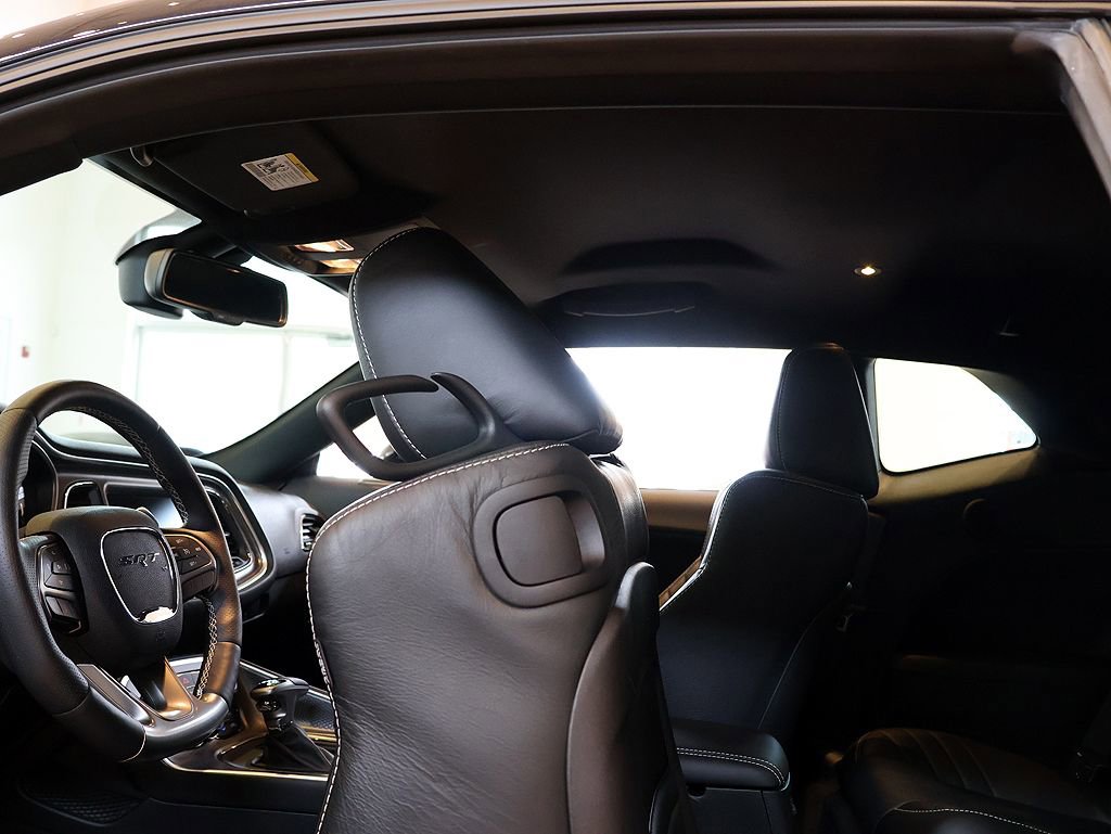 Used 2015 Dodge Challenger SRT Hellcat image 37