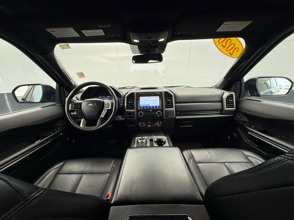 Used 2020 Ford Expedition XLT w/ Equipment Group 202A AWD/4WD image 3