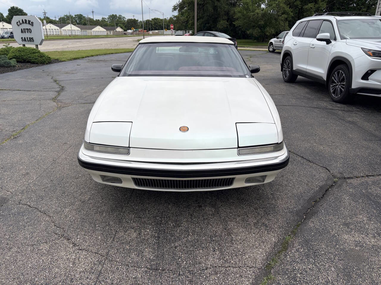 Used 1990 Buick Reatta Convertible FWD image 7