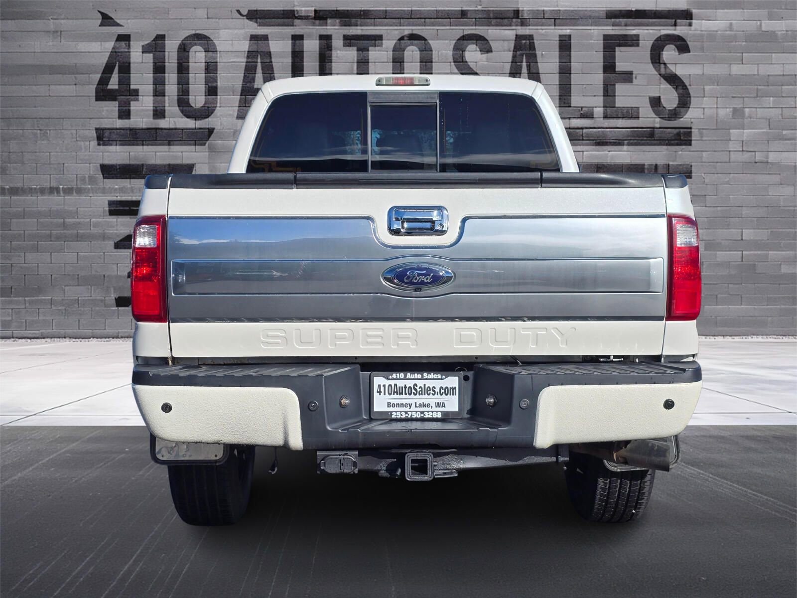 Used 2014 Ford F350 Platinum w/ Platinum Package image 4