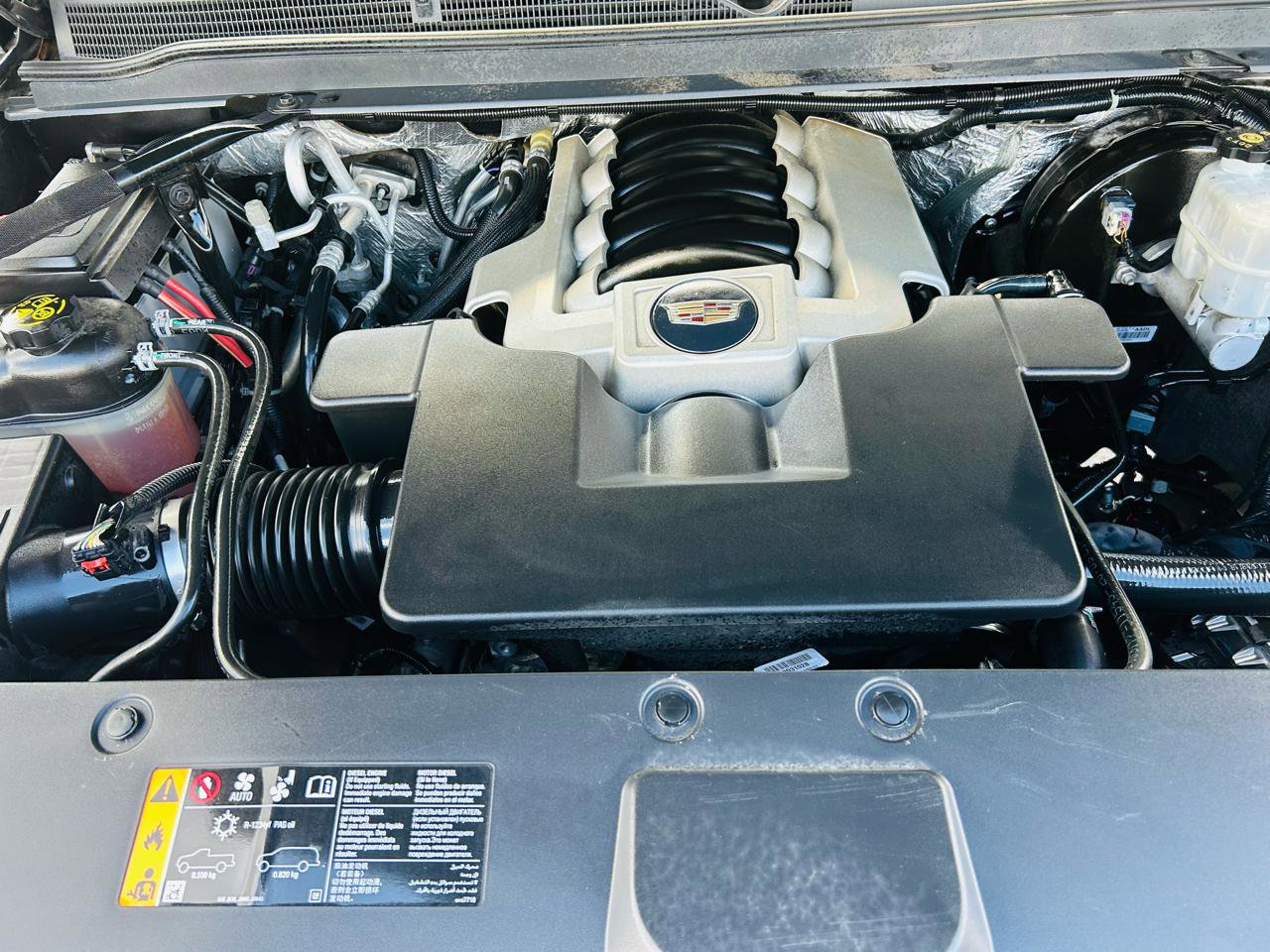 Used 2018 Cadillac Escalade Luxury image 37