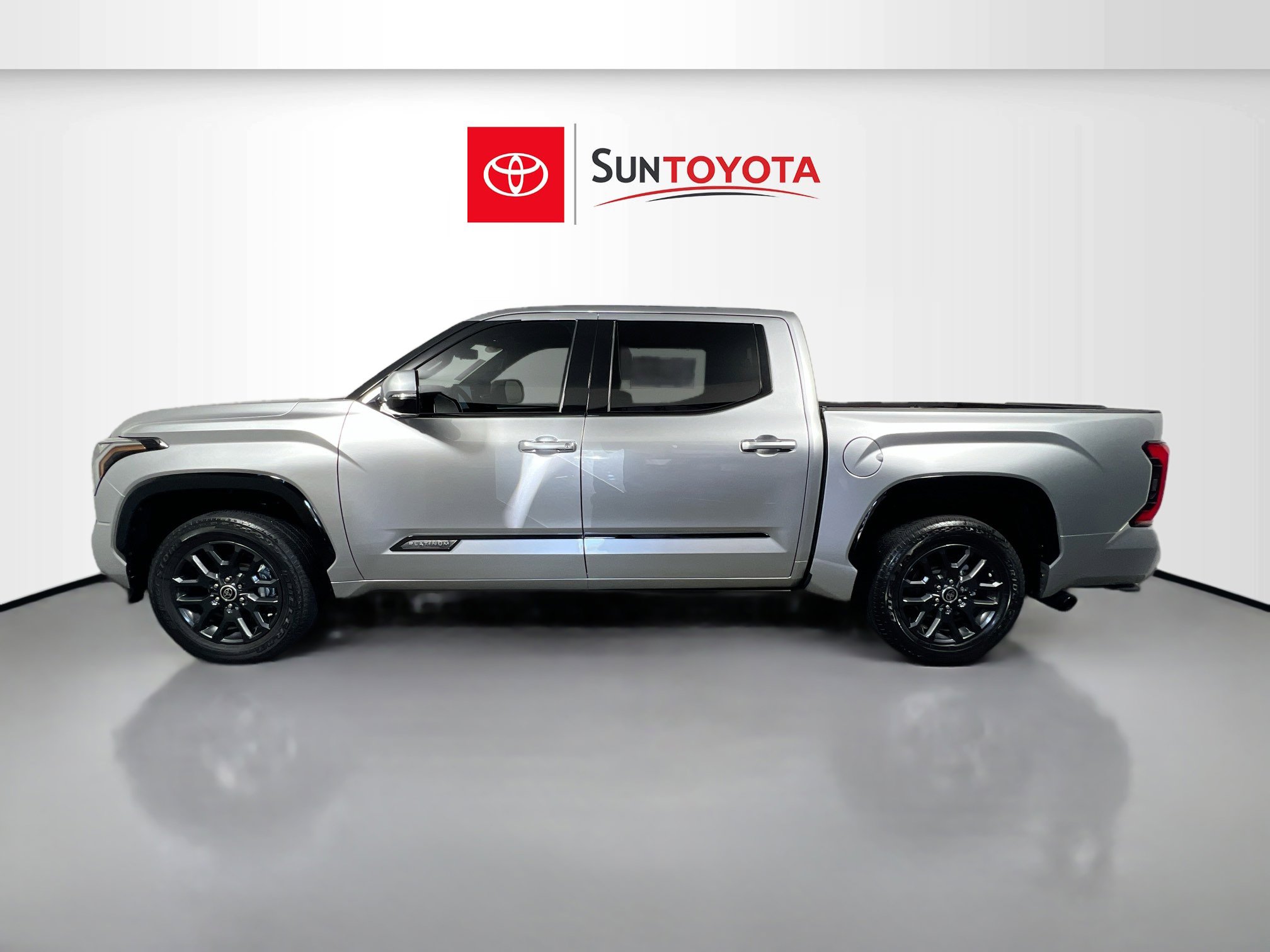 Used 2023 Toyota Tundra Platinum w/ Advanced Package image 7
