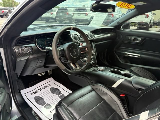 Used 2021 Ford Mustang Shelby GT500 w/ Technology Package RWD image 3