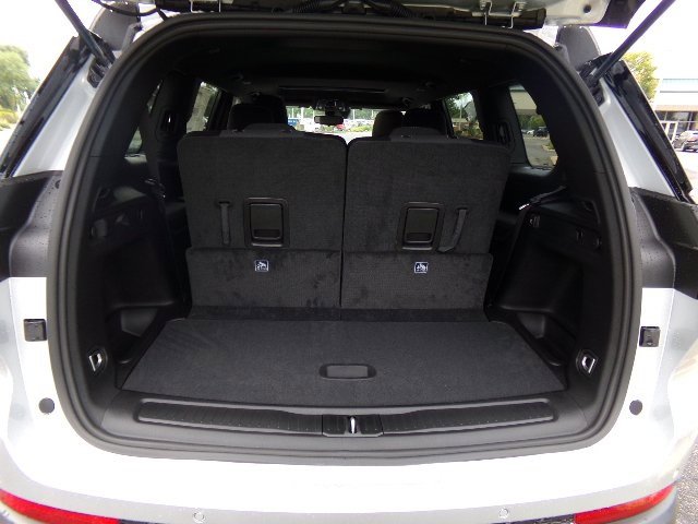 New 2024 Jeep Grand Cherokee L Laredo w/ Trailer Tow Package image 27