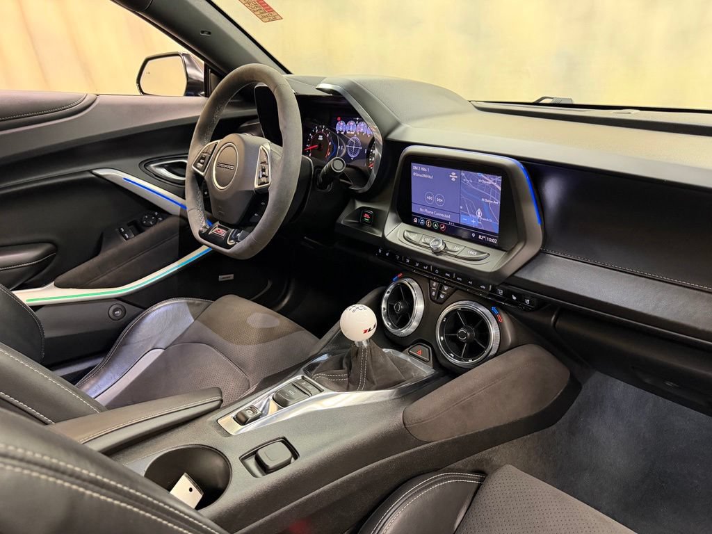 Used 2019 Chevrolet Camaro SS RWD image 29