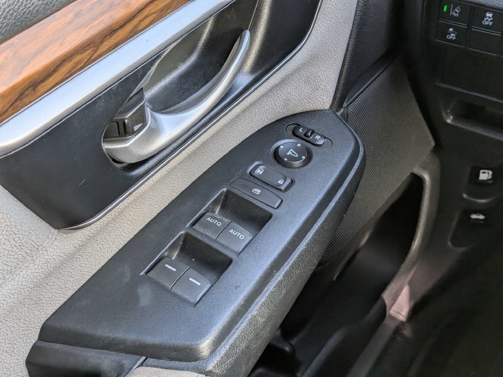 Used 2022 Honda CR-V EX image 18