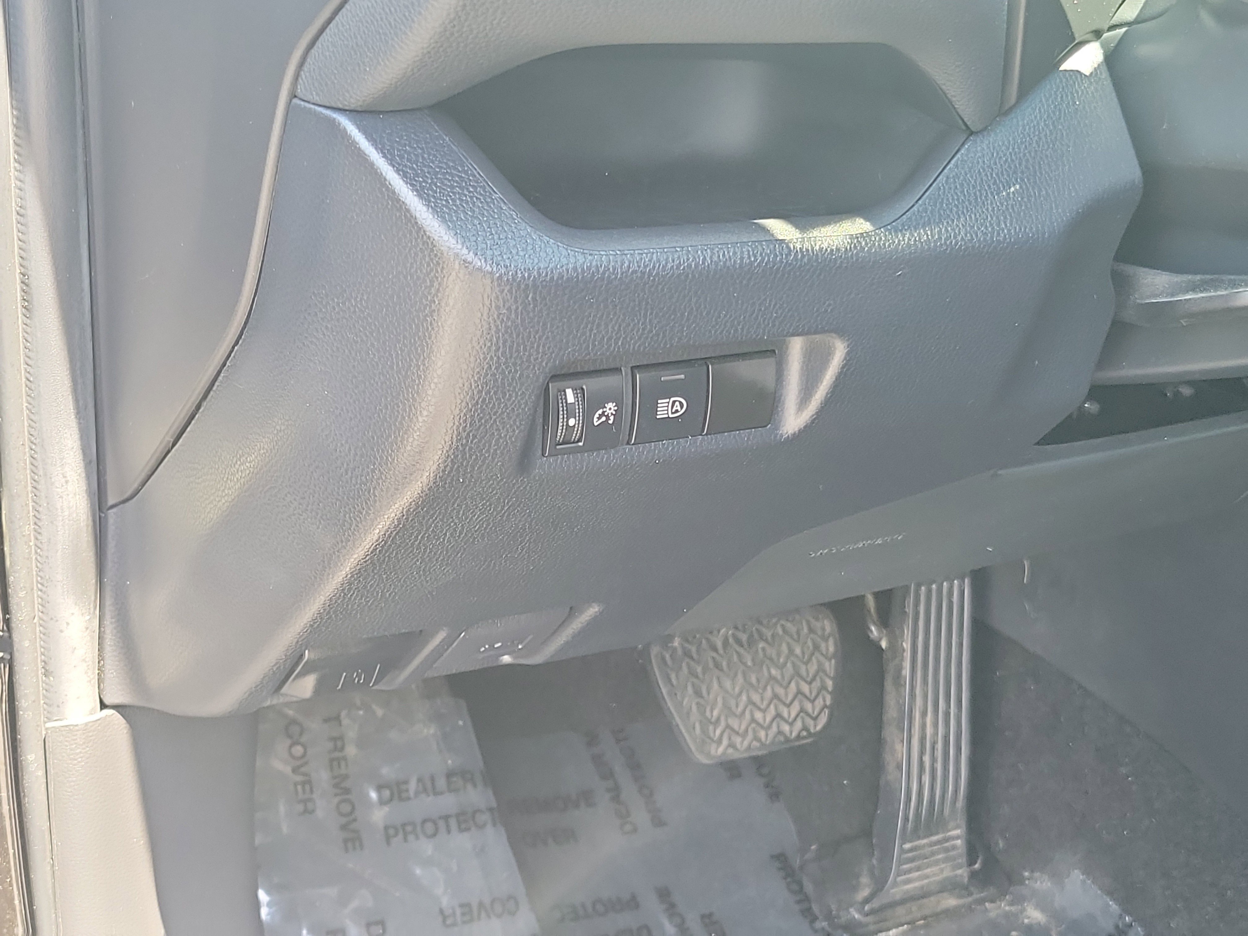 Certified 2023 Toyota RAV4 LE AWD/4WD image 21