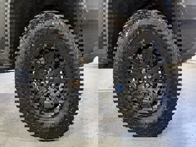 Used 2018 Chevrolet Colorado ZR2 w/ ZR2 Midnight Special Edition image 45