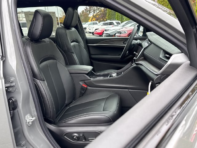 New 2027 Jeep Grand Cherokee L Limited AWD/4WD image 27
