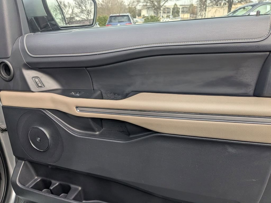 Used 2024 Ford Expedition Max Limited image 34