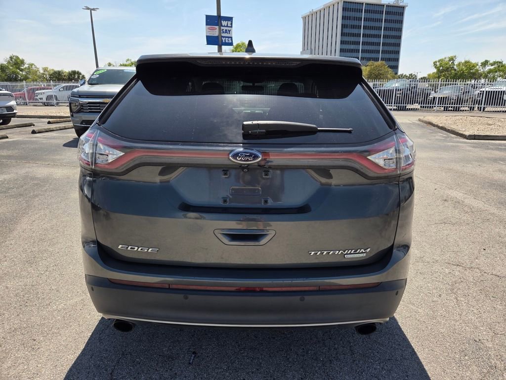 Used 2016 Ford Edge Titanium image 11