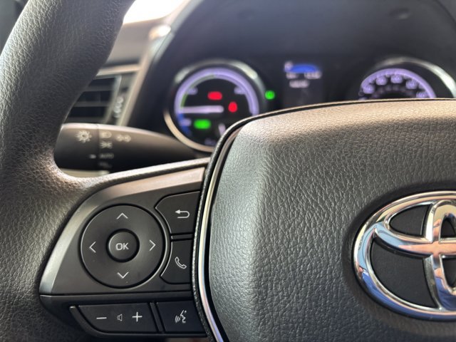 Used 2020 Toyota Camry LE w/ Sunroof Package FWD image 18