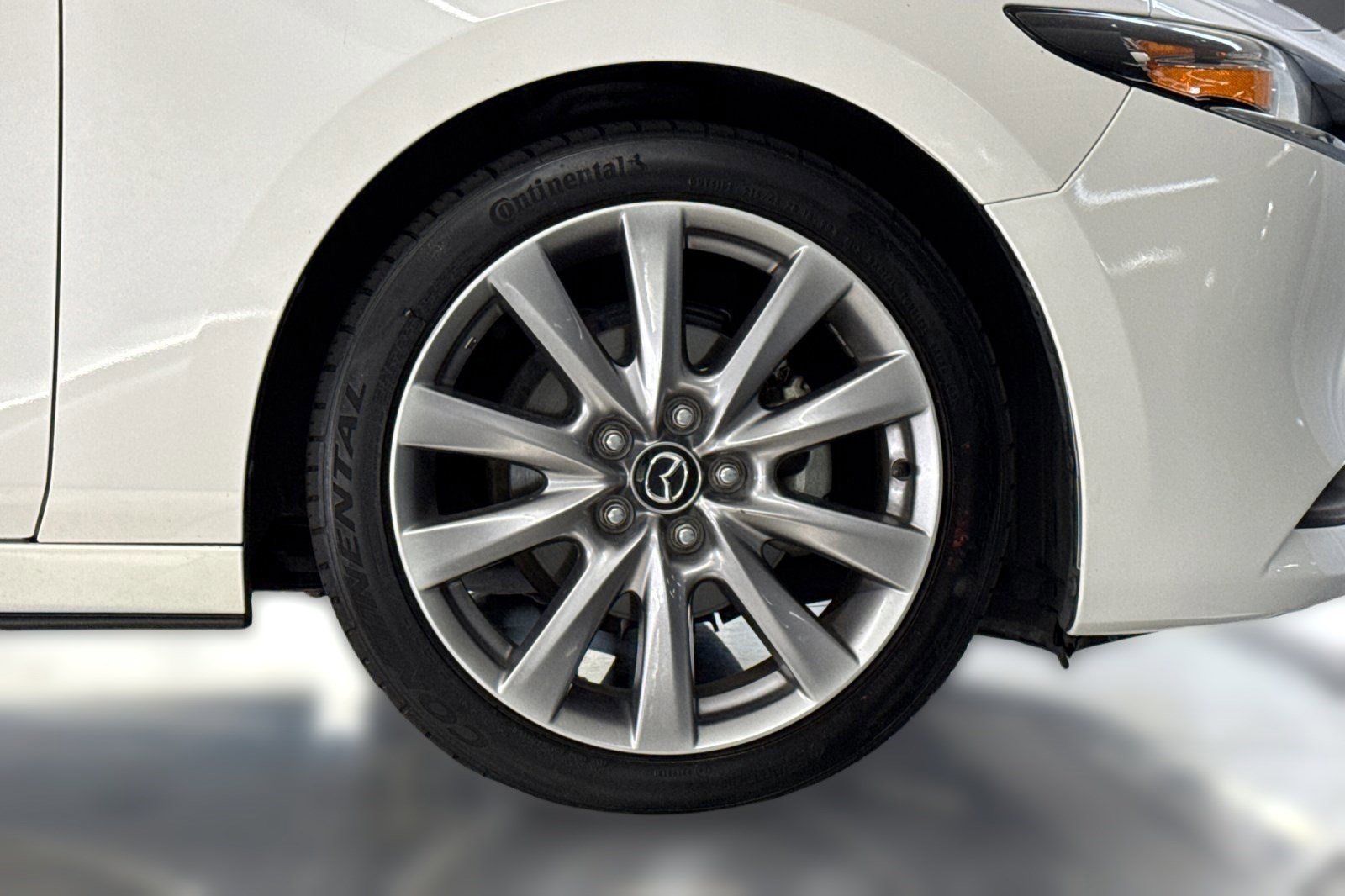 Used 2021 MAZDA MAZDA3 s FWD image 11