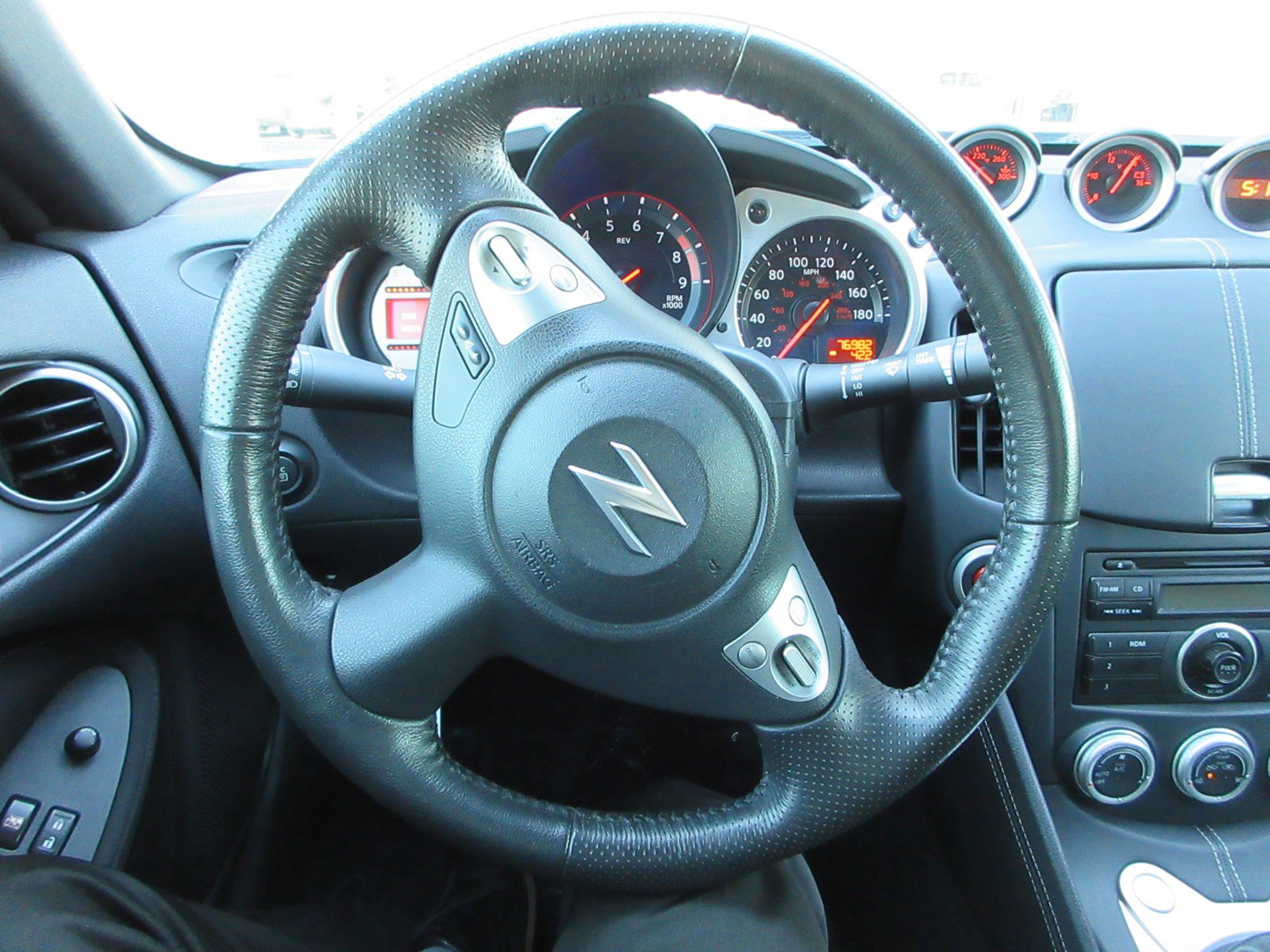 Used 2009 Nissan 370Z Touring w/ Sport Pkg image 30