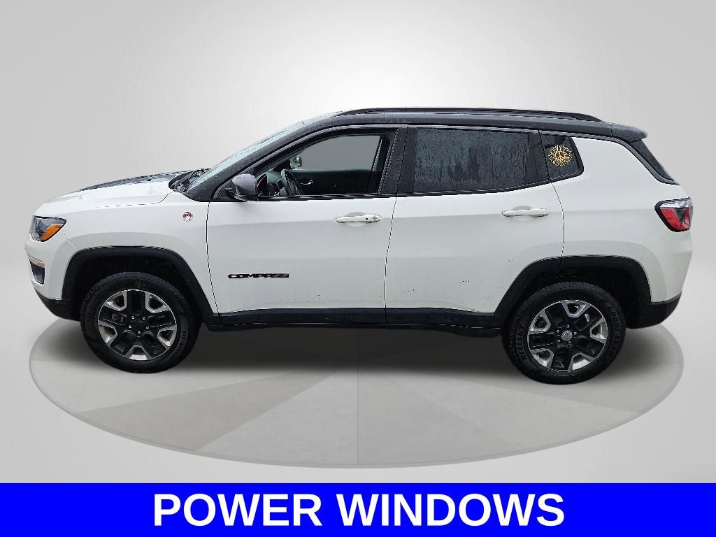 Used 2017 Jeep Compass Trailhawk w/ Navigation Group AWD/4WD image 11