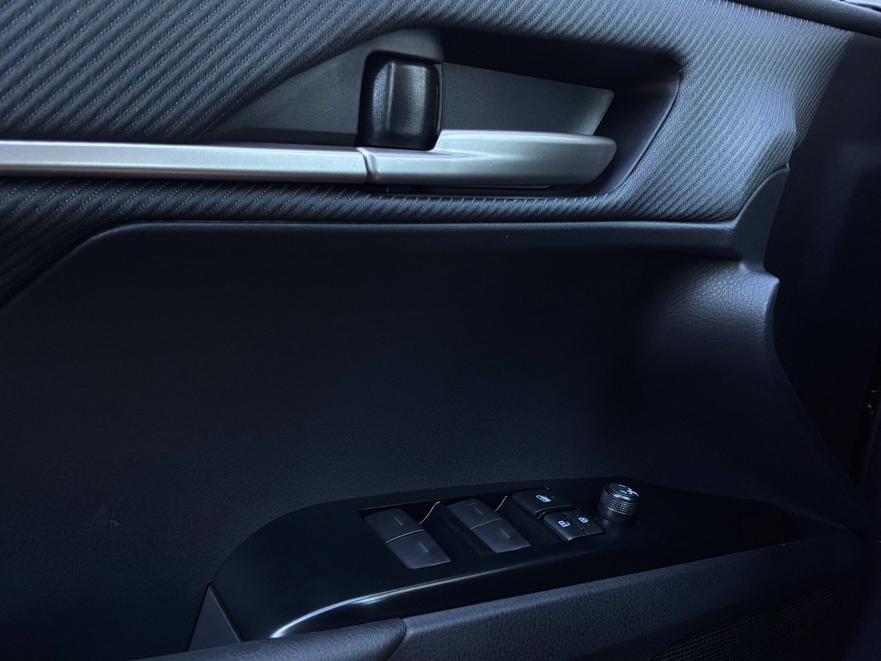 New 2026 Toyota Camry Hybrid w/ Convenience Package FWD image 20