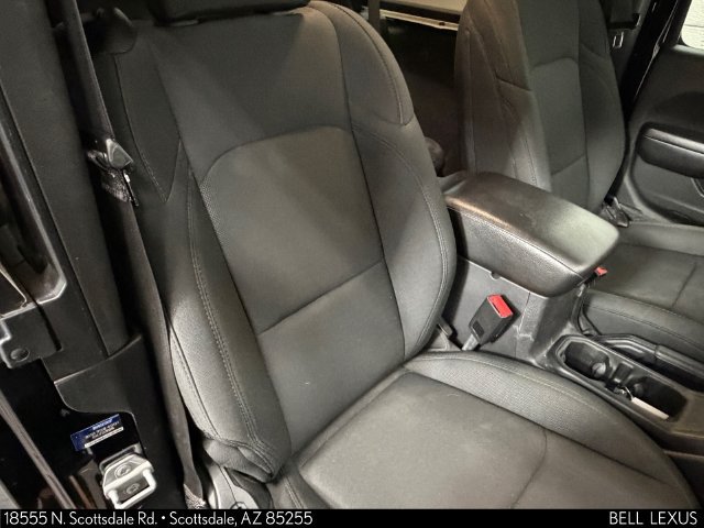 Used 2019 Jeep Wrangler Sport AWD/4WD image 10