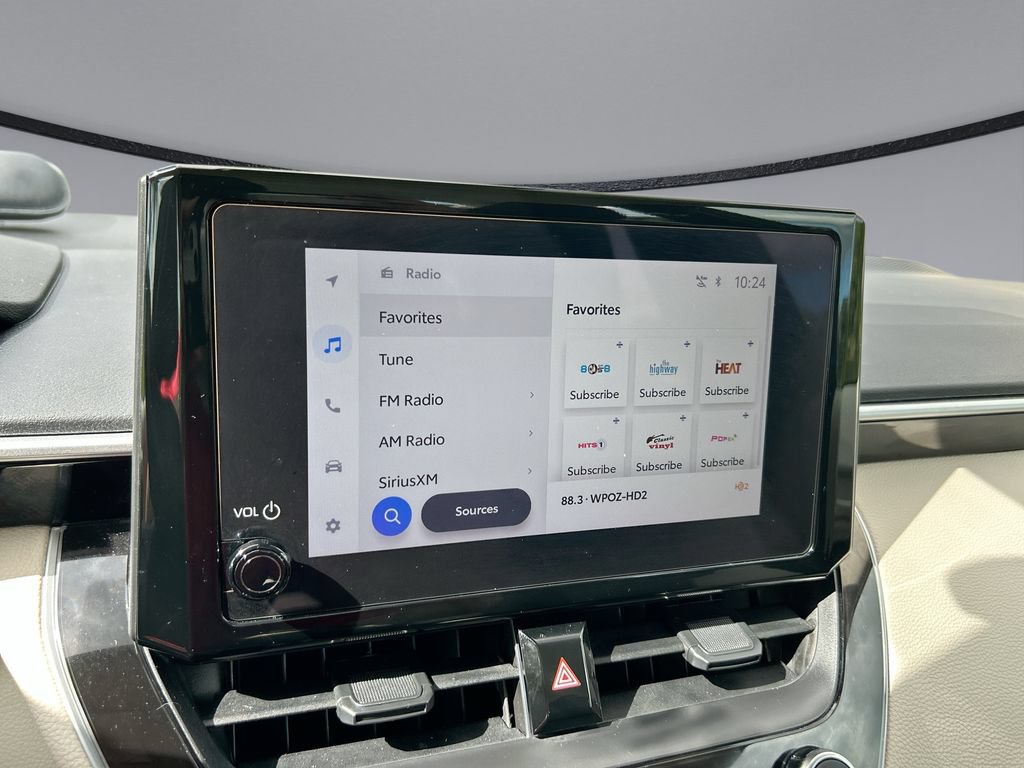 Used 2025 Toyota Corolla LE FWD image 21