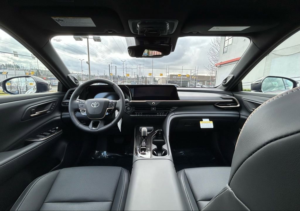 New 2026 Toyota Crown Platinum AWD/4WD image 17