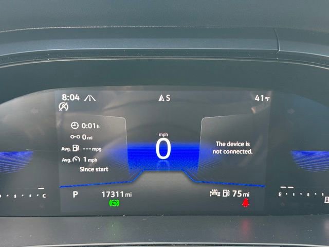 Certified 2023 Volkswagen Taos SE w/ Panoramic Sunroof Package image 40