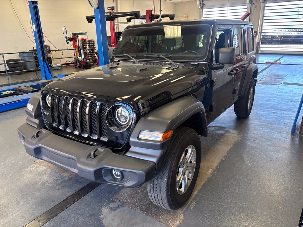 Used 2022 Jeep Wrangler Unlimited Sport AWD/4WD image 2