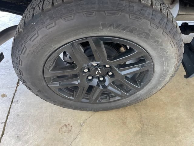 Used 2024 Chevrolet Silverado 1500 RST AWD/4WD image 25