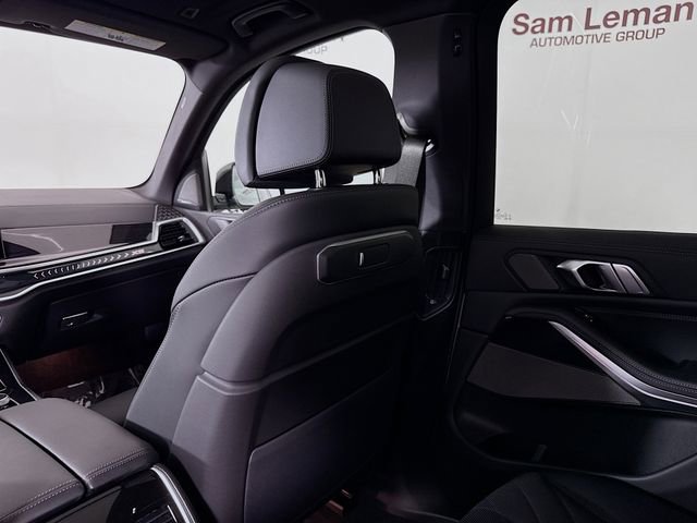 Used 2026 BMW X5 xDrive50e w/ M Sport Package image 25