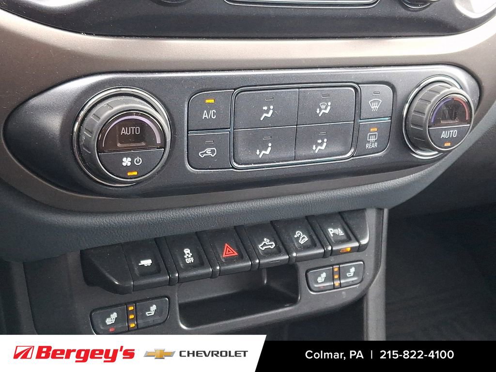 Used 2021 Chevrolet Colorado Z71 AWD/4WD image 18