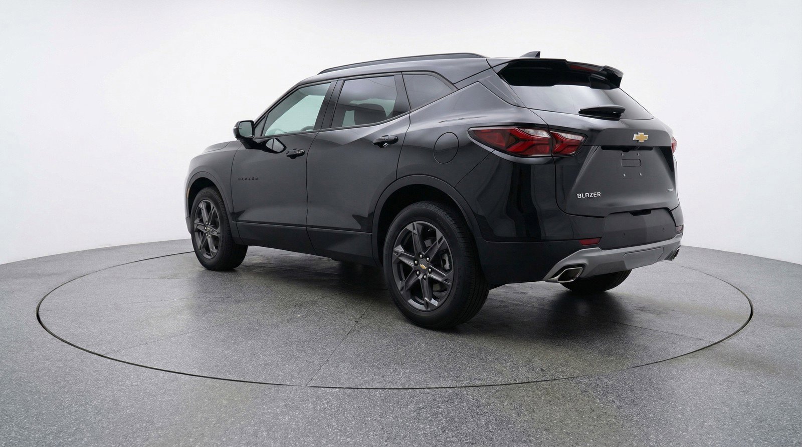 Used 2025 Chevrolet Blazer LT FWD image 6