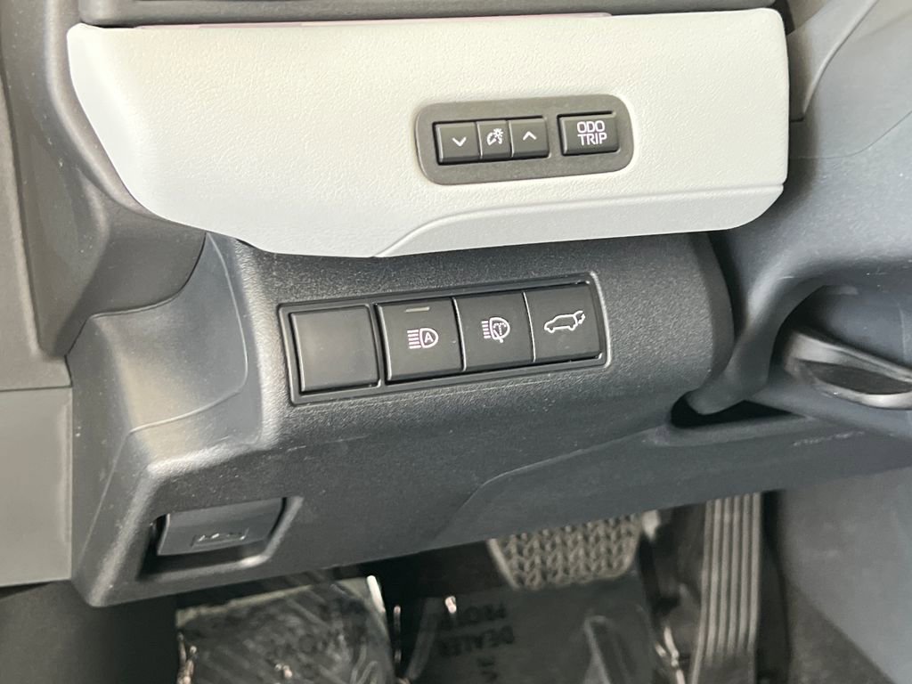 New 2026 Subaru Uncharted AWD image 28