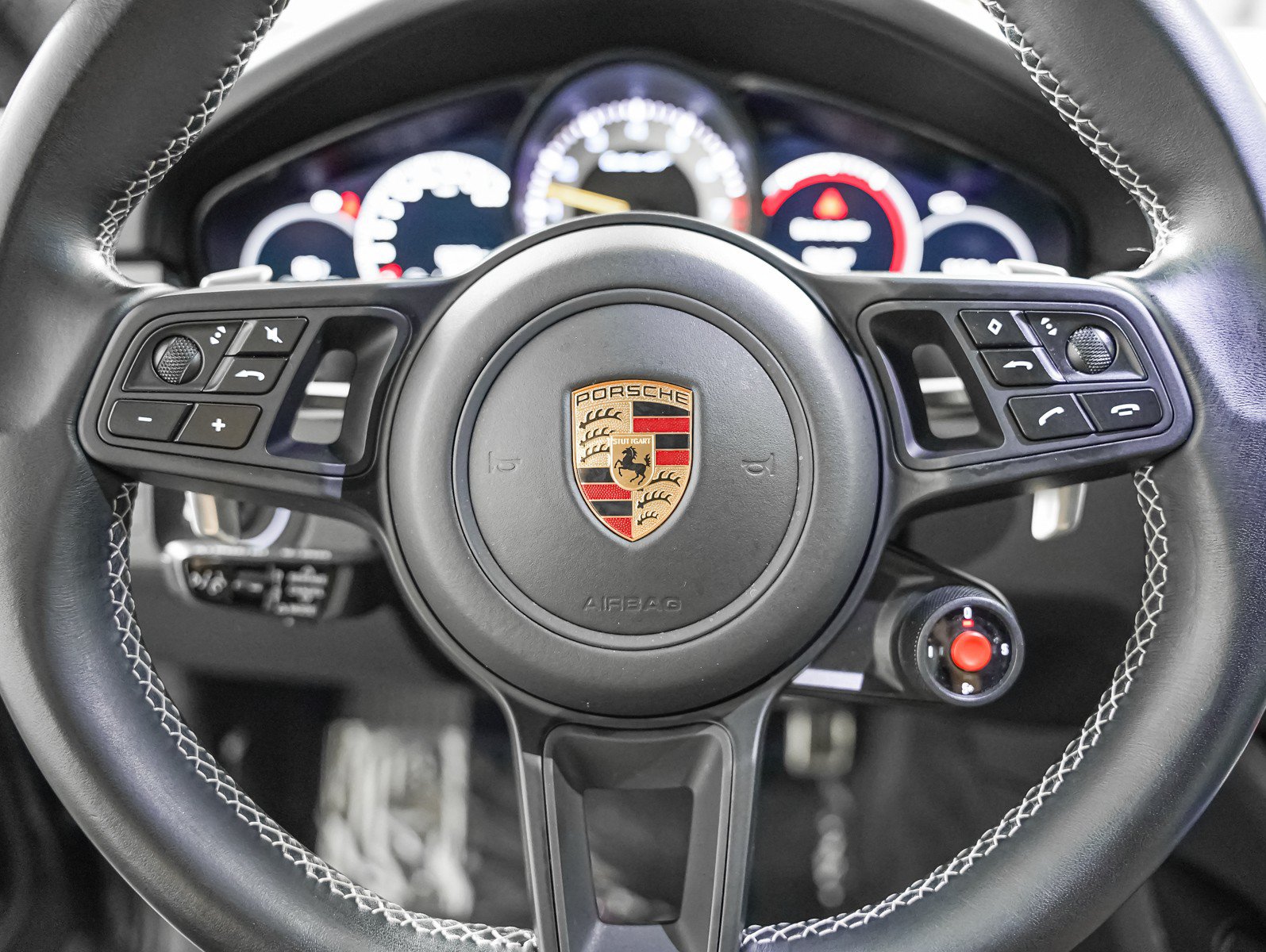 Certified 2022 Porsche Cayenne Turbo GT AWD/4WD image 17