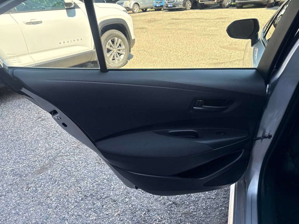 Used 2022 Toyota Corolla LE w/ LE Convenience Package FWD image 18