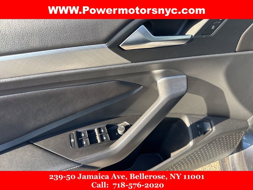 Used 2022 Volkswagen Jetta SE image 26