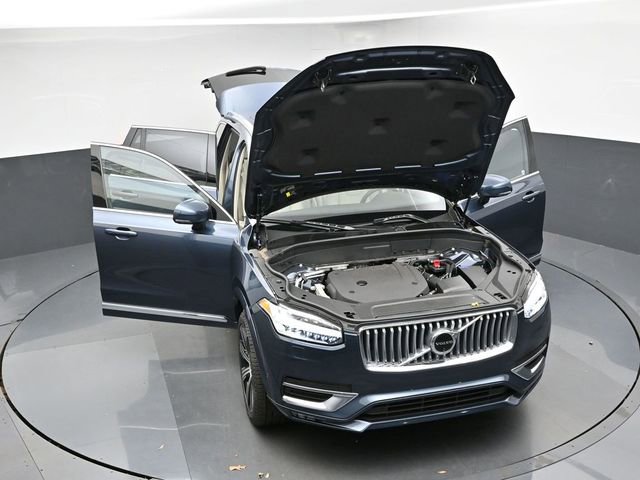 Used 2025 Volvo XC90 B6 Plus w/ Protection Package Premier image 50