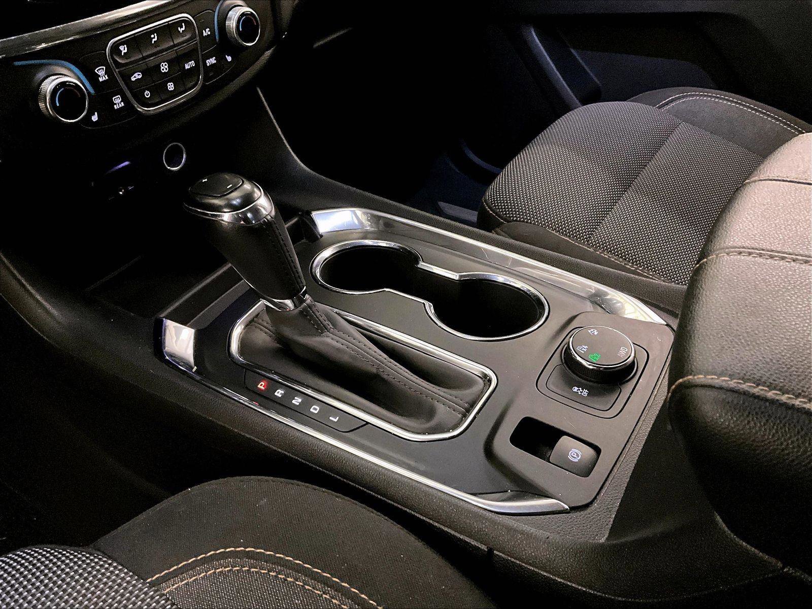 Used 2018 Chevrolet Traverse LT AWD/4WD image 16